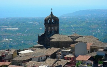 <strong>Sant’Alfio</strong>. Architettura e paesaggio le bellezza di luoghi d’incanto