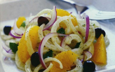 <strong>Insalata di arance</strong>. Questa ricetta, tipicamente Siciliana, è particolarmente saporita, delicata e gustosa