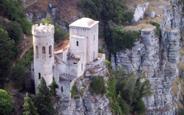 <strong>Sicilia</strong>. Classicità e paesaggio: erano queste le parole d’ordine del viaggiatore che giungeva fin qui