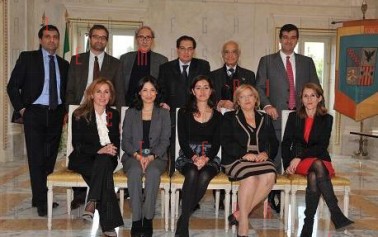 La foto della nuova <strong>Giunta Regionale</strong> guidata da Crocetta