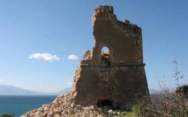 <strong>Palermo</strong>, crolla torre costiera. SiciliAntica lancia l’allarme