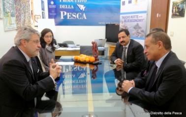 <strong>Palermo</strong>. Visita del Console del Marocco al Distretto della Pesca