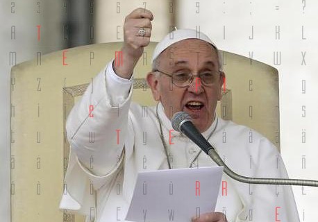 <strong>Il Papa</strong>: “E’ una vergogna”