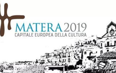 <strong>Brillano i sassi di Matera</strong>: “Capitale della cultura europea 2019”