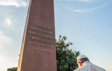 Pubblicato il libro “La Chiesa di fronte alla criminalità organizzata”